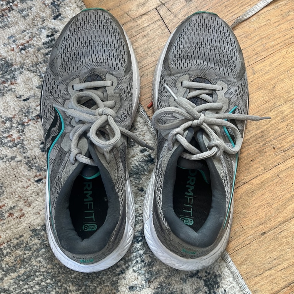 Shoes - Picture 6 of 9